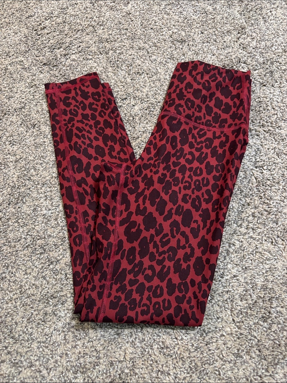 Fleo Leggings size small